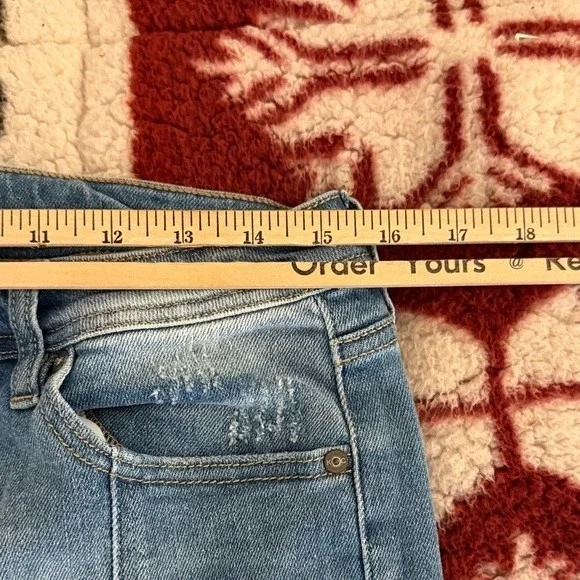 KanCan Maurices Womens Light Wash Raw Hem Front Seam Flare Jeans Size 31 - Picture 6 of 8